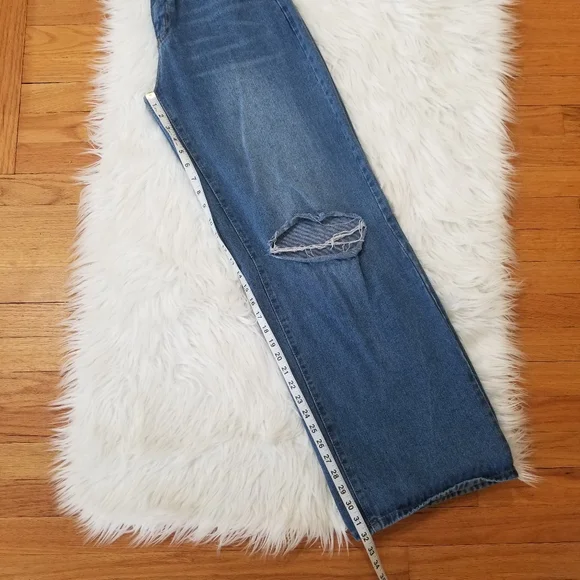 SHEIN High Waist Wide Leg Jeans with Holes on the Knees Color Washed Blue Size M - Picture 13 of 16